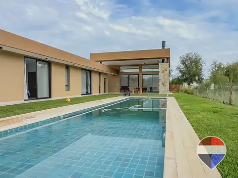 Casa en Alquiler en Haras del Sur II