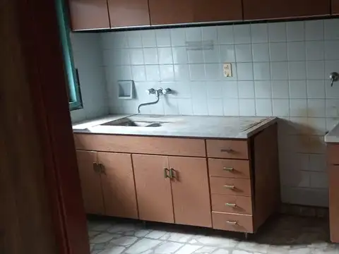 Casa 3 Ambientes Venta Villa de Mayo + Locales