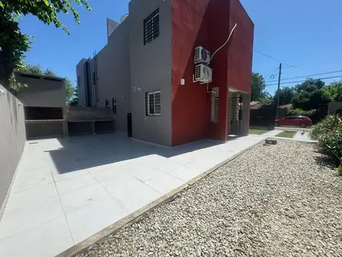 Casa en Alquiler en Villa Gobernador Udaondo, $ 1.200.000