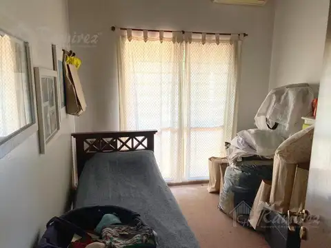 Casa 6 Ambientes En Venta - Francisco Alvarez, Moreno