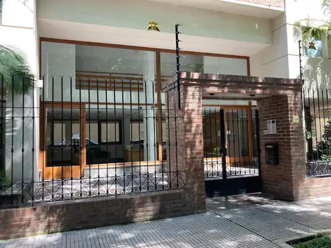 Muy lindo! Buena calidad, luminoso, bien ubicado, vista verde