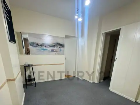 Sanchez de Bustamante 2000, Piso 0