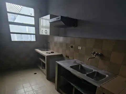 Galpon en Alquiler 60  mts Fondo