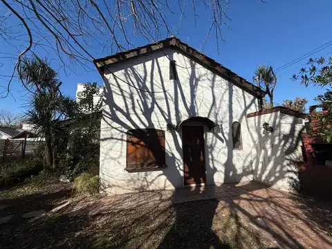 VENTA CASA 3 AMBIENTES ESTILO DUPLEX  AMENITIES PILETA SUM COUNTRY RODA ESCOBAR