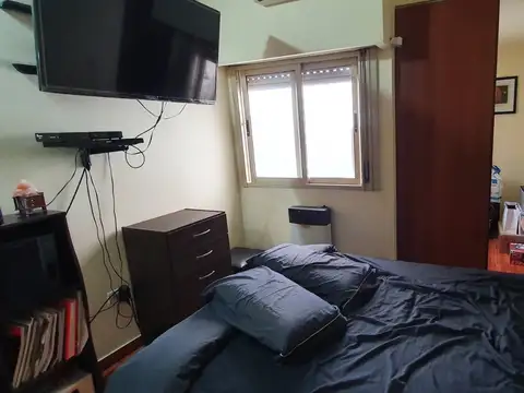 PH 2 Y 1/2 AMB TIPO DUPLEX EN DOS PLANTAS SEMINUEVO SIN EXPENSAS EXCELENTE ESTADO Y UBICACION