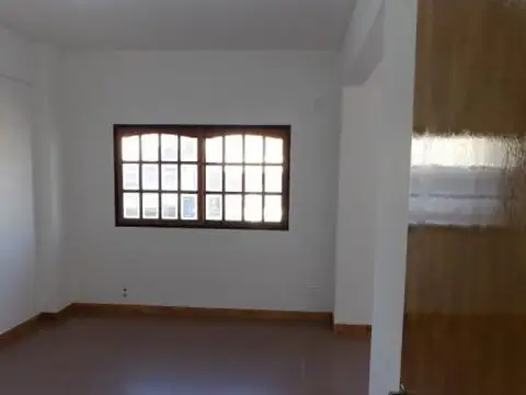 OFICINAS COMERCIALES VILLA LUZURIAGA CENTRO