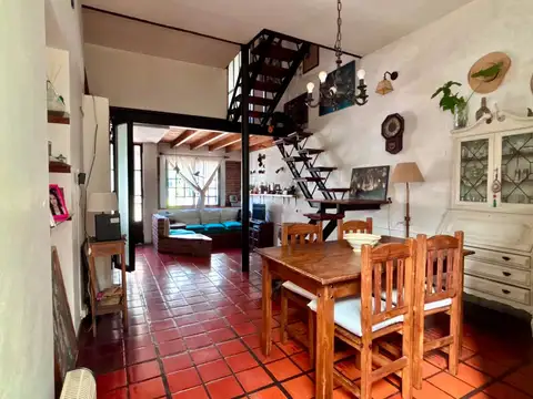 Depto Tipo Casa en Venta con 1 cocheras