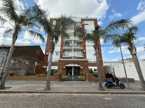 VENTA DEPARTAMENTO DE DOS DORMI CENTRICO APTO CRED