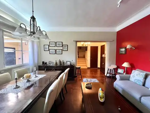 Casa de 4 ambientes en venta en Martínez
