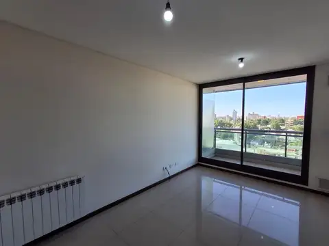Departamento en Alquiler en Echesortu, $ 690.000