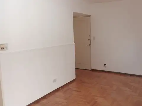 Departamento en Alquiler en Villa del Parque, $ 450.000