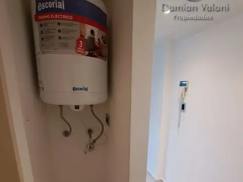 Elpidio González 4900, Piso 2