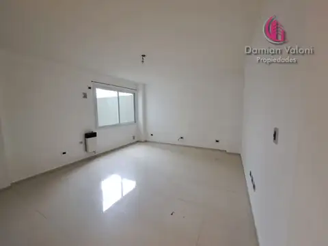 Elpidio González 4900, Piso 2