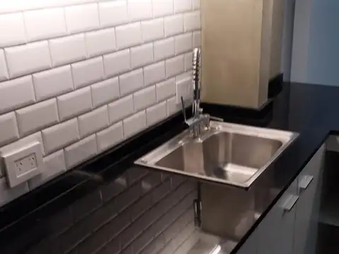 RETASADO-Departamento de 3 ambientes a nuevo en Juncal al 2508 en Venta