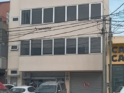 SE VENDE EDIFICACION IMPORTANTE PARA EMPRESAS VILLA MARTELLI VICENTE LOPEZ