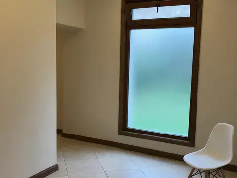 Oficina en  ROLDAN CENTRO. IDEAL CONSULTORIOS/OFICINAS