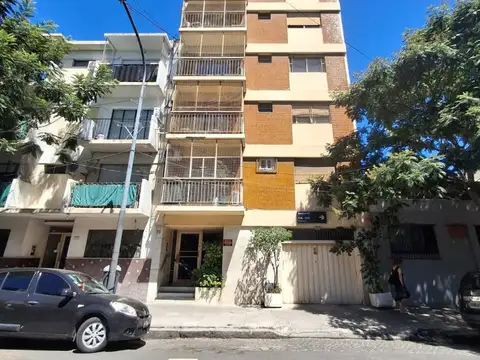 Venta Departamento 2 amb. a refaccionar Floresta
