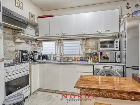 VENTA • CABALLITO • APTO A CREDITO • PH • 3 AMBIENTES • PATIO