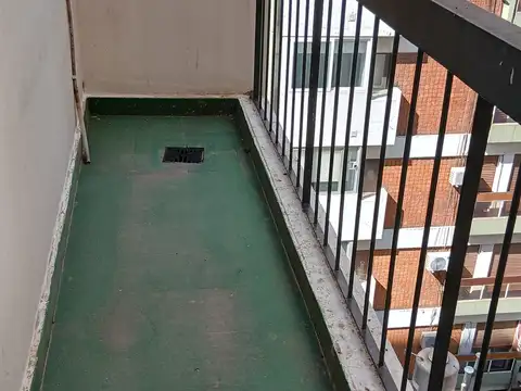 2 ambientes con balcón en Las Cañitas