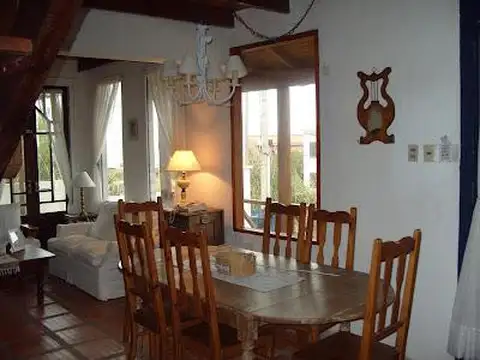 Casa en Venta con 1 cochera