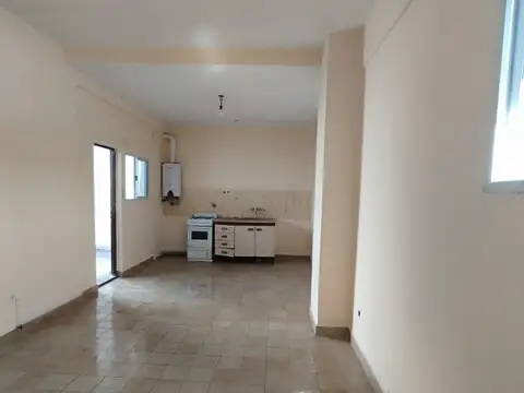 Avenida 520 900, Piso 1