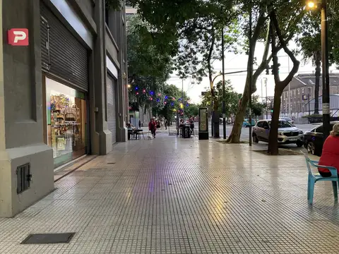 Avenida Regimiento De Patricios 1000