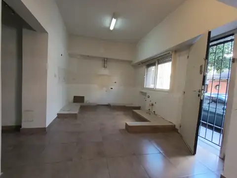 Depto Tipo Casa 3 ambientes con 2 baños
