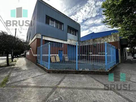 Galpon en Venta en Lanús Oeste, USD 219.000