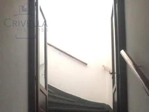 Departamento de 3 ambientes en venta. Quilmes centro.