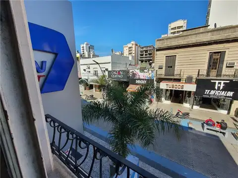 Oficina en Alquiler en Lanús Este, USD 2.500