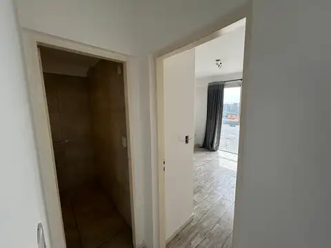 DEPARTAMENTO EN ALQUILER CON COCHERA DOS AMBIENTES