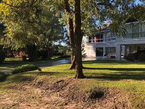 Depto Tipo Casa en Venta de 5 ambientes