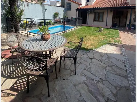 Casa 4 ambientes con 3 baños