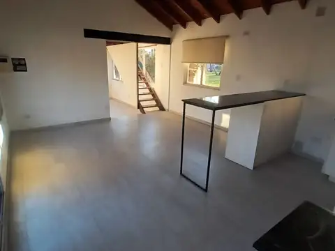 Casa venta-Guaymallén-Jardín-1 dorm.