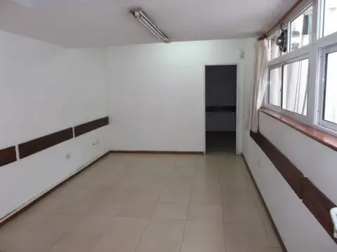 Juramento 1500, Piso 1