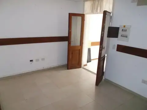 Juramento 1500, Piso 1