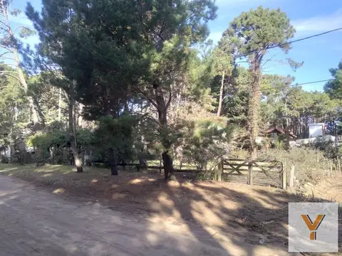 Terreno en Venta 27  mts Fondo
