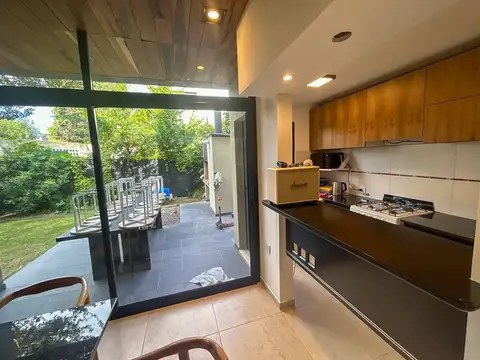 Depto Tipo Casa en Venta con 3 cocheras