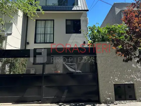 Depto Tipo Casa en Venta con 1 cocheras