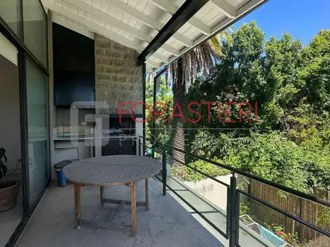 Depto Tipo Casa 3 ambientes con 2 baños