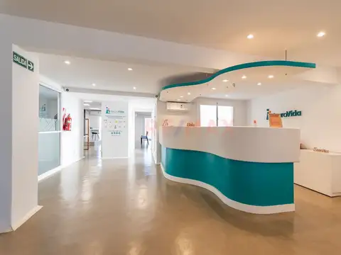 Oficina Monoambiente con 6 baños