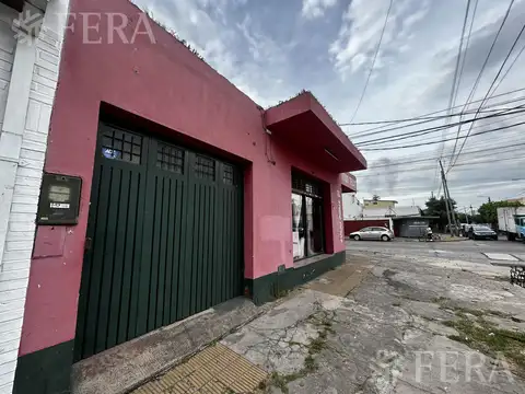 Local en Venta en Villa Dominico, USD 90.000