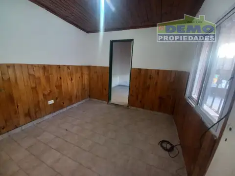 Casa 3 ambientes con 1 baño