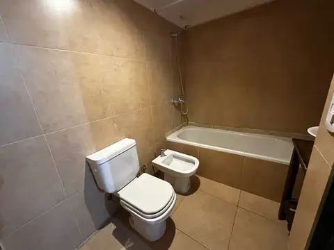Departamento en Alquiler con 1 cochera