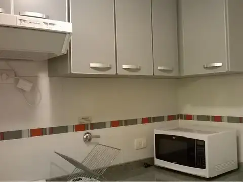 Departamento en Alquiler en Parque Patricios, $ 650.000
