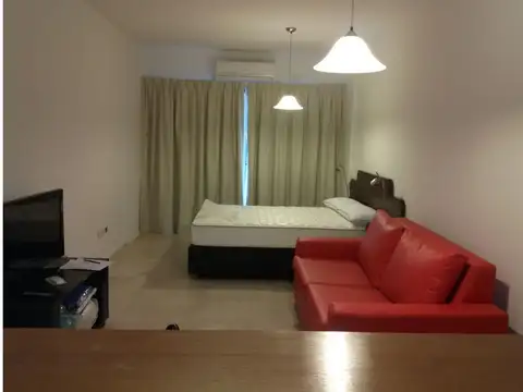 Juan C Gomez 100, Piso 3