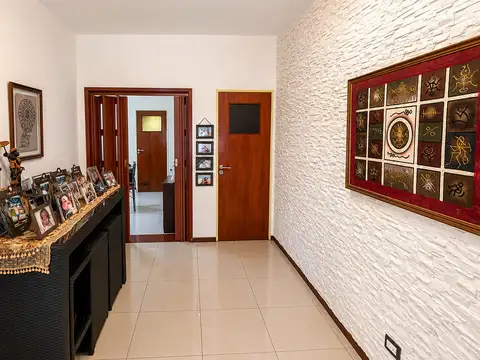 Depto Tipo Casa en Venta con 3 cocheras