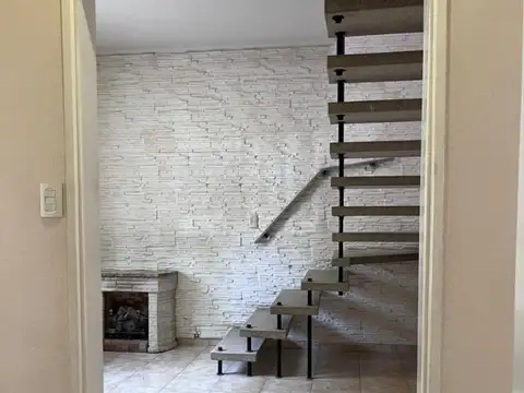 Casa 3 ambientes con 2 baños