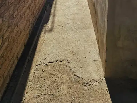 Casa 3 ambientes con 1 baño