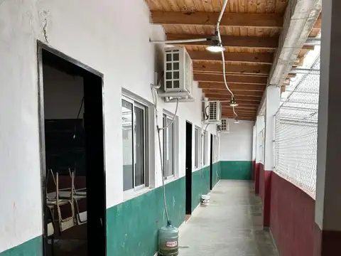 Local en Venta en Los Hornos, USD 179.000